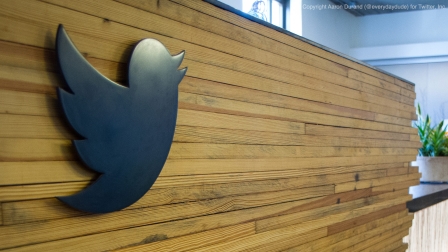 Twitter adds a button for people to direct message businesses from their sites  