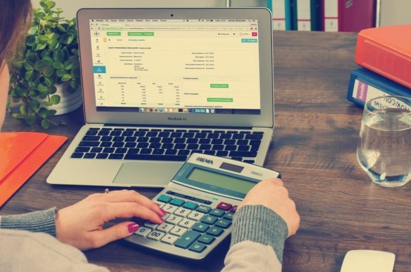 9 Things to Consider When Choosing an Online Accounting System