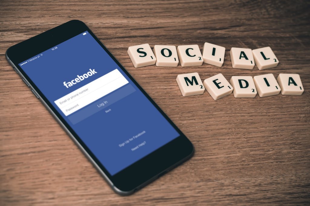 What Does Facebook’s Newsfeed Update Mean for Your Social Strategy?