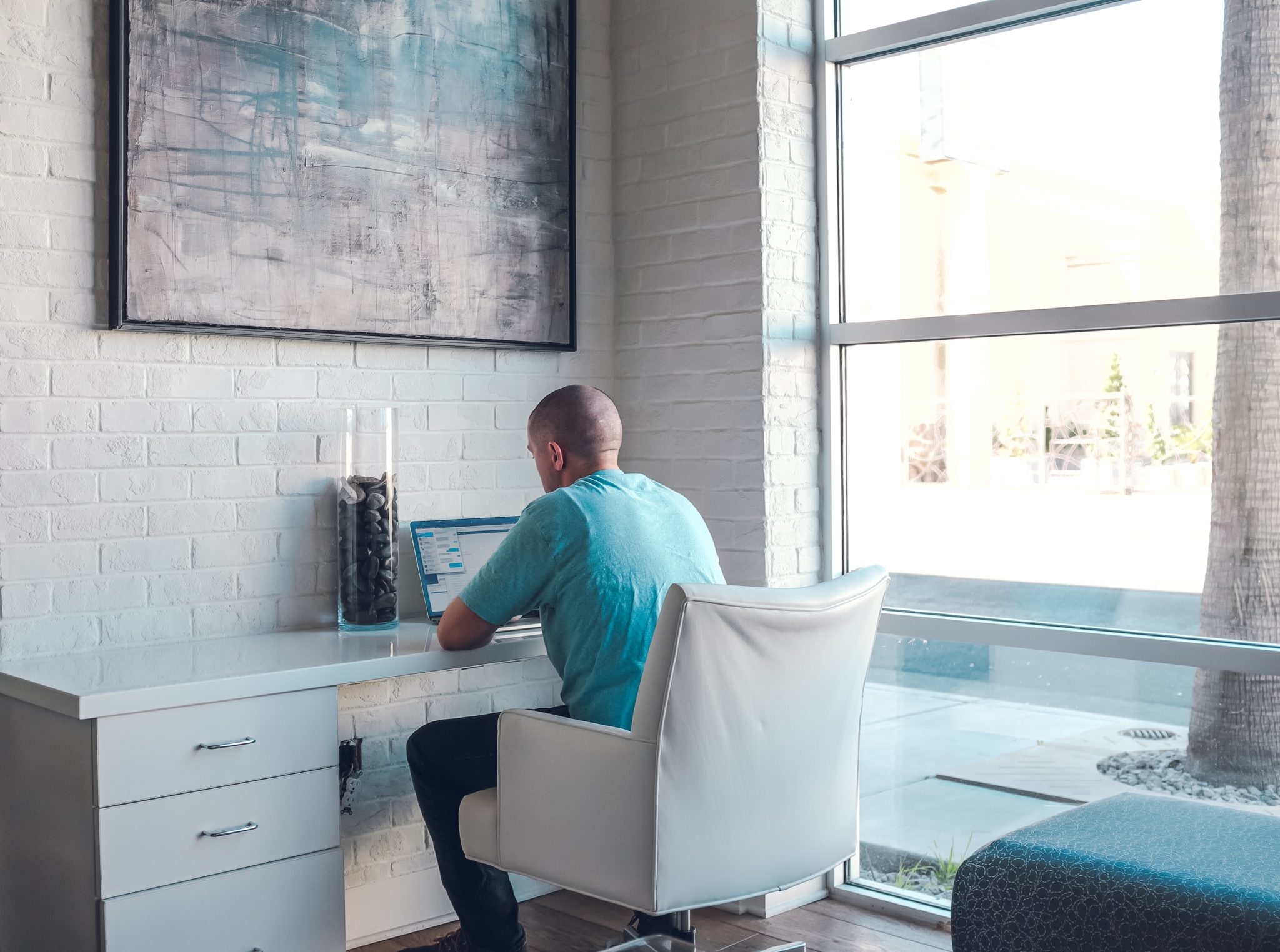Relocation vs. Remote Worker: Which Is Best for Top Marketing Talent? Relocation vs. Remote Worker: Which Is Best for Top Marketing Talent?