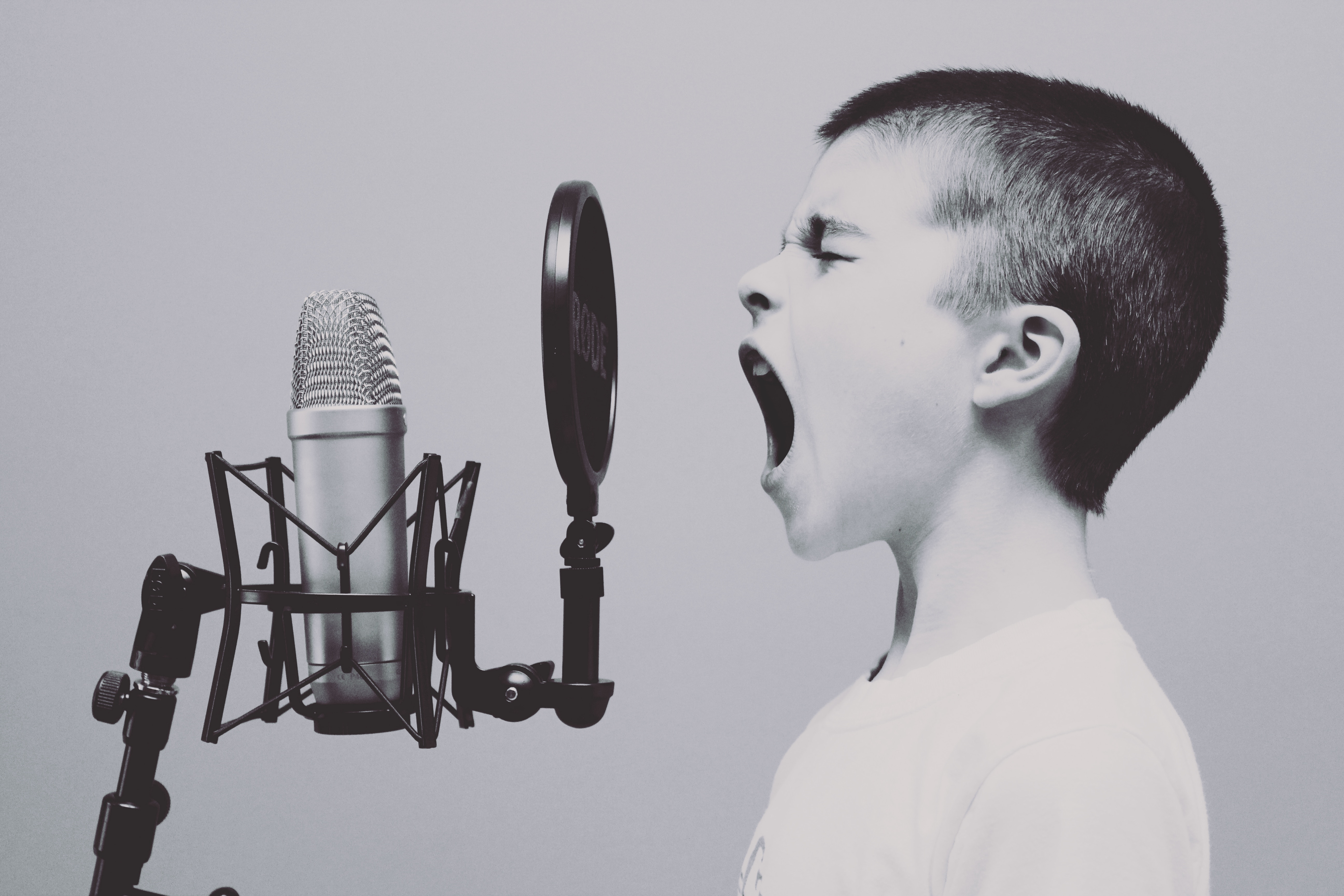 Effective Ways to Communicate Your Brand With Social Media Effective Ways to Communicate Your Brand With Social Media