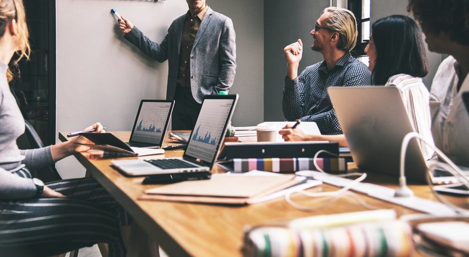 5 Ways for Entrepreneurs to Stop Pulling Out Micromanagement as a Jackknife