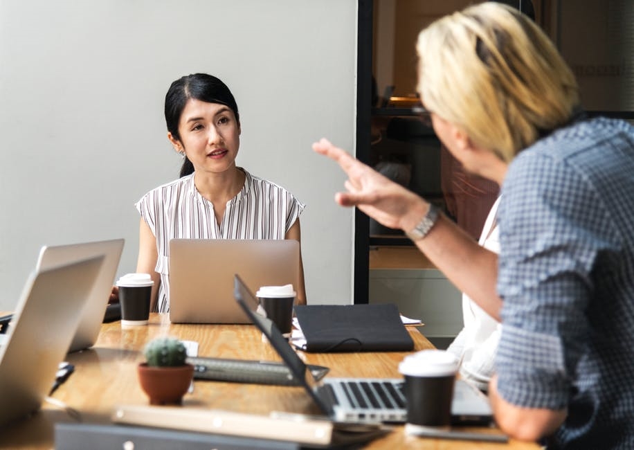5 Ways for Entrepreneurs to Stop Pulling Out Micromanagement as a Jackknife