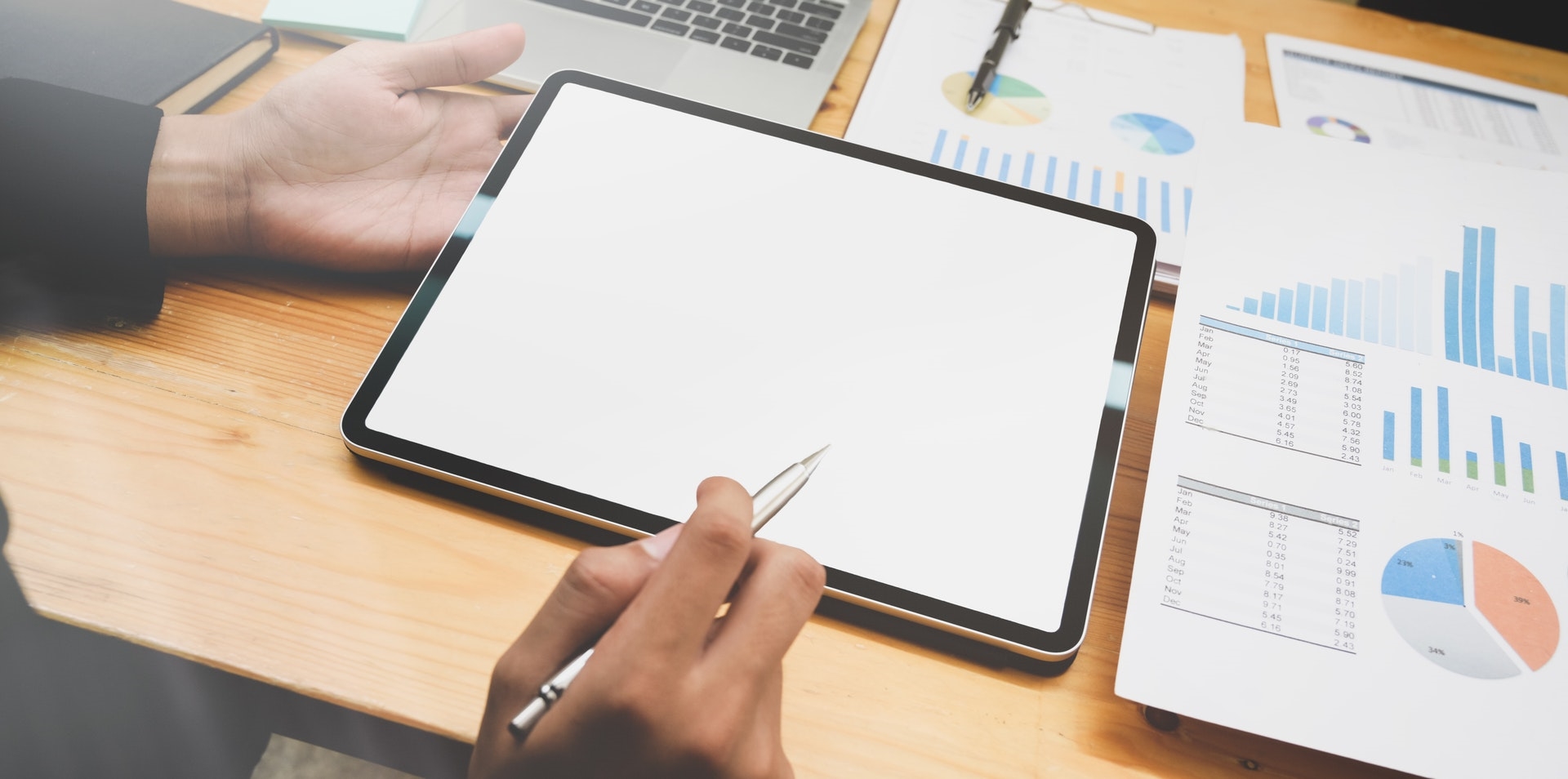 9 Effective Leadership Skills for Nonprofit Organizations