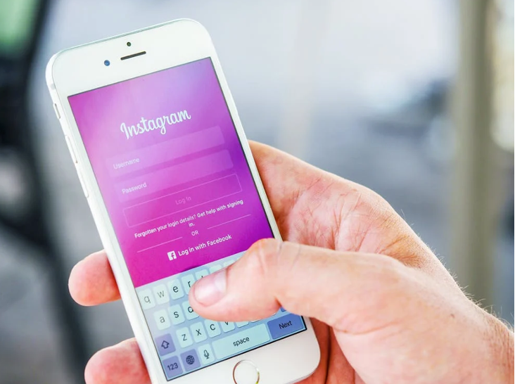 How Much Do Instagram Ads Cost in 2021? (+ How to Make the Most of Your Budget)