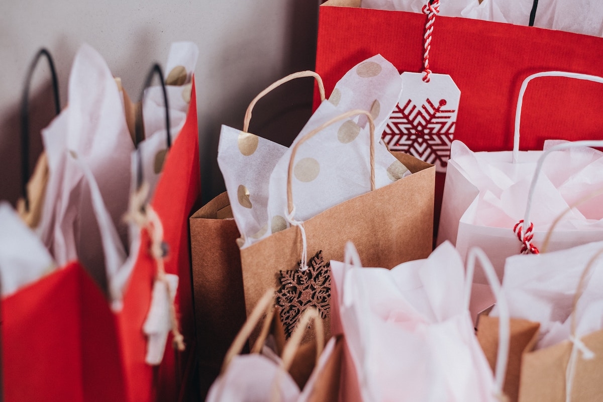 How Email Helps Solve Holiday Shopping Supply Chain Issues