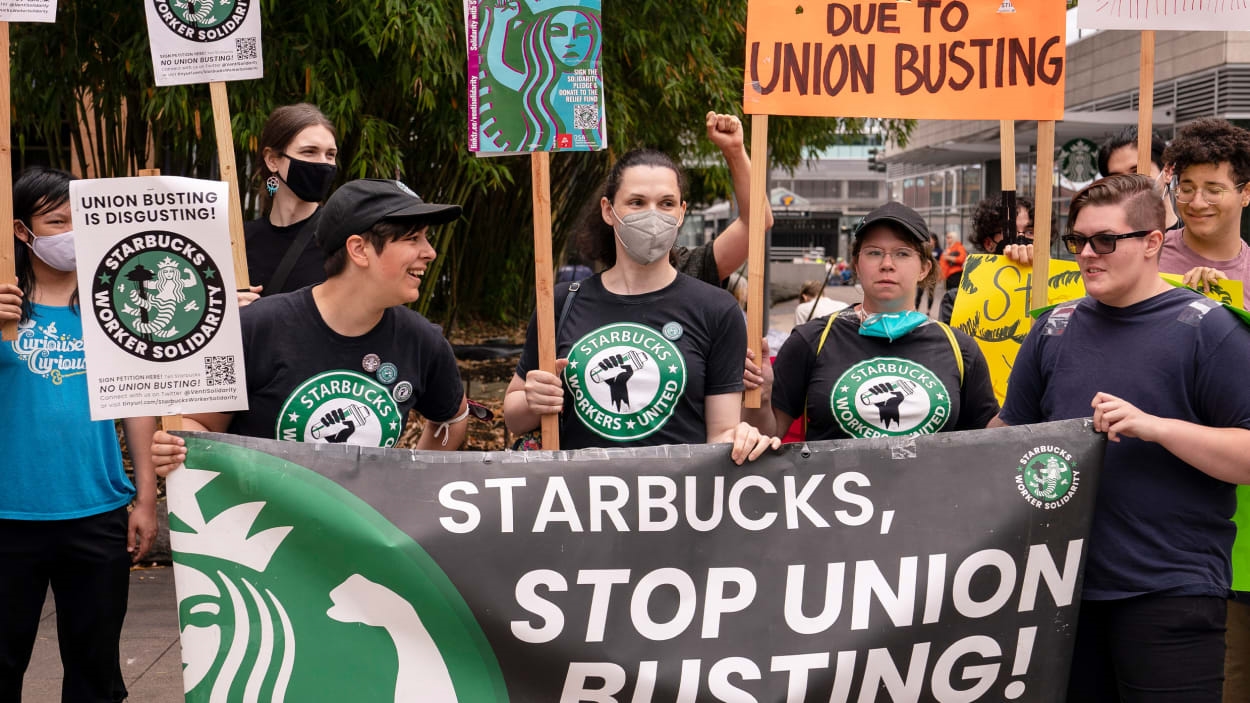 This fund will let people donate to help support unionizing Starbucks workers