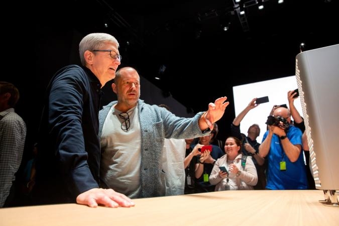 Apple's head of hardware design is leaving the company after three years
