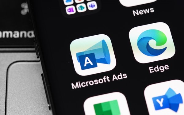 Microsoft Ads Adds Traffic Data To Universal Event Tracking Tag