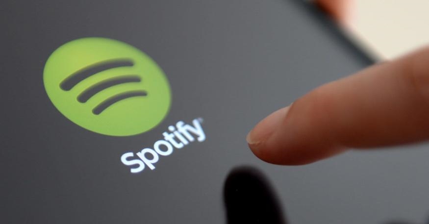 Spotify is testing an 'offline mix' that downloads recently played songs