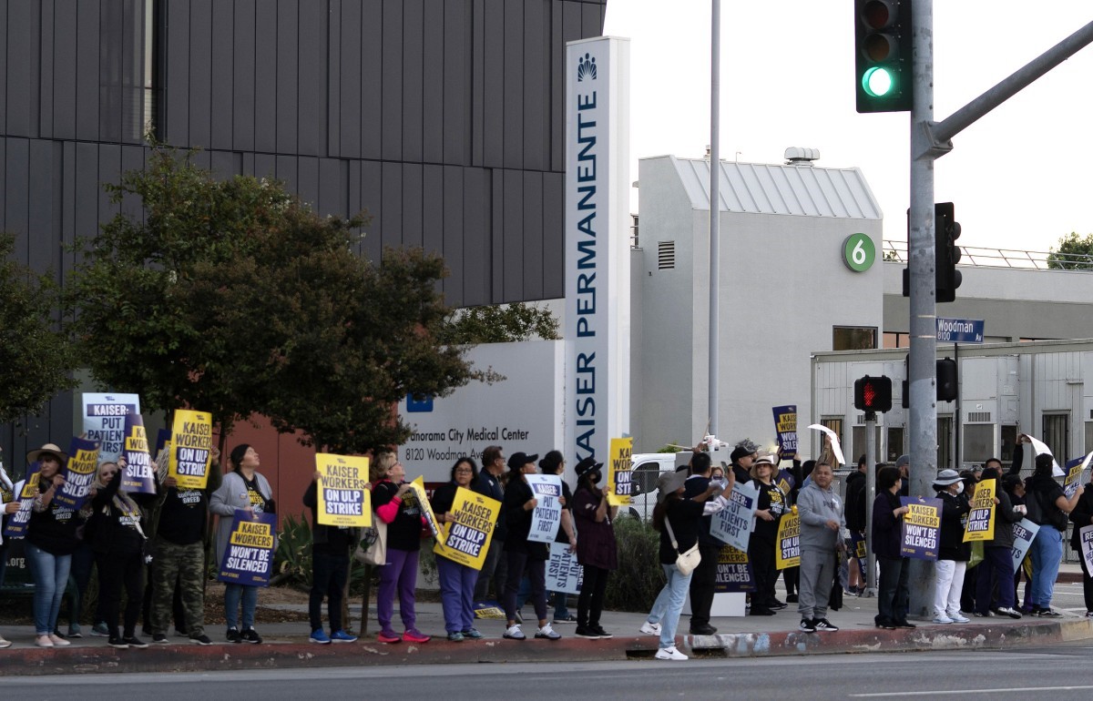 75,000 Kaiser Permanente healthcare workers are on strike in multiple states