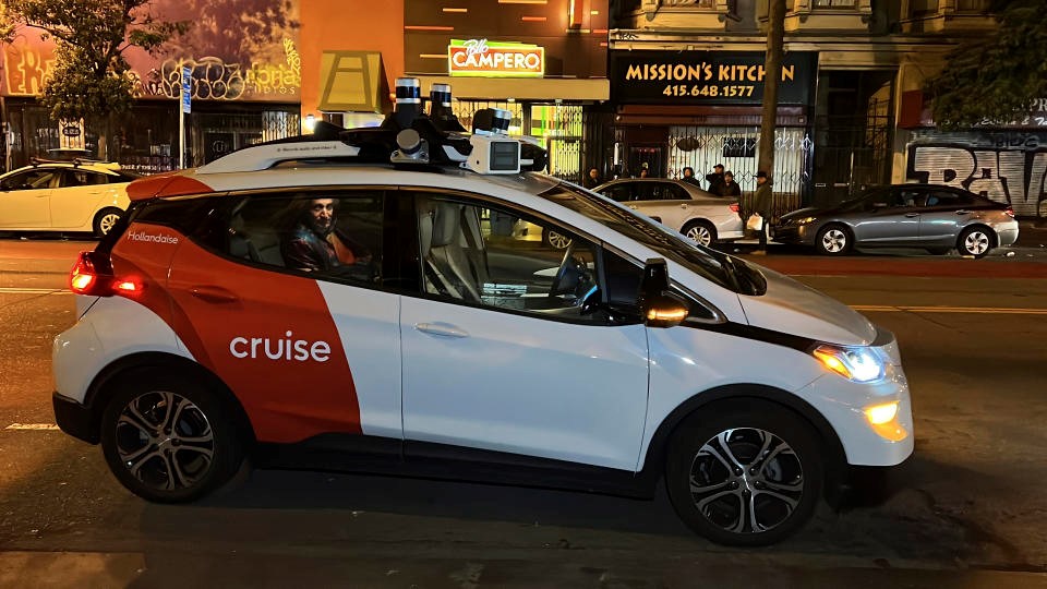 Cruise puts robotaxi operations on pause following California license suspension