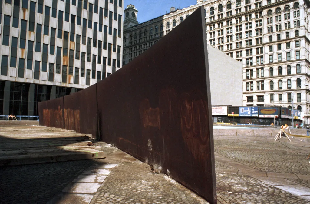 Sculptor Richard Serra, renowned ‘poet of iron’ is dead at 85