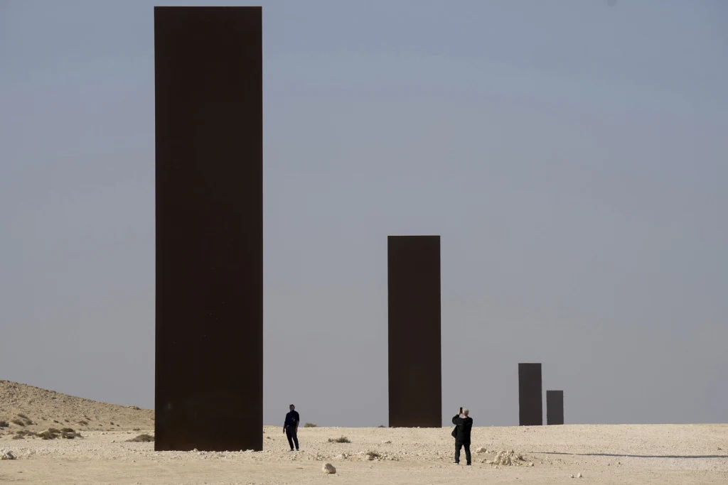 Sculptor Richard Serra, renowned ‘poet of iron’ is dead at 85