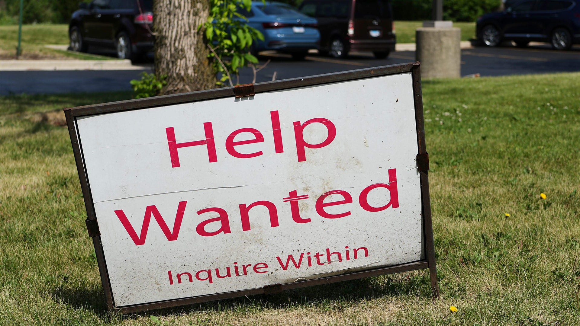 Jobs report: U.S. labor market beats expectations with healthy rate of hiring in June