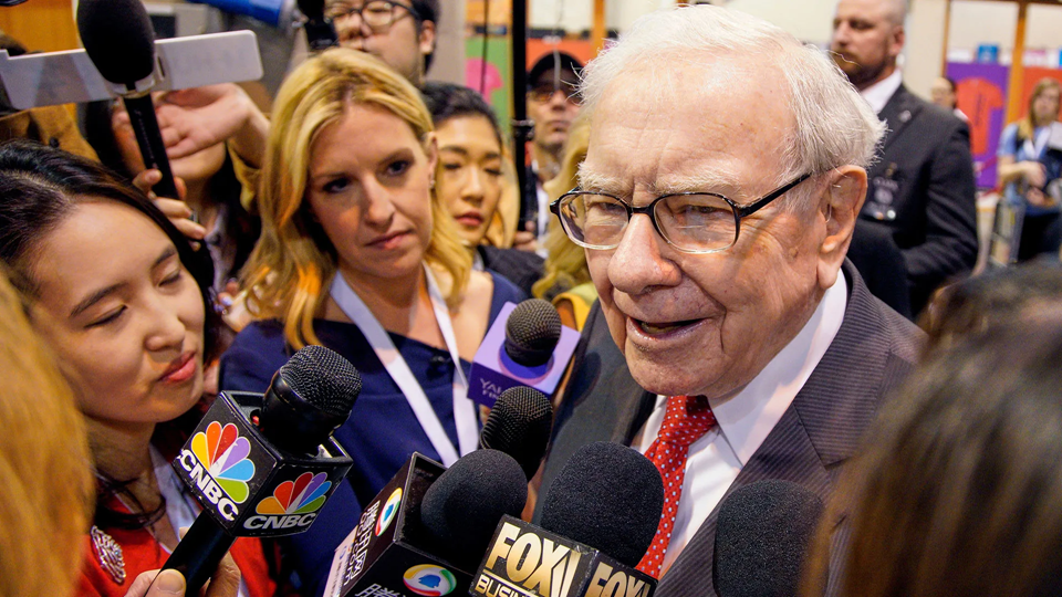 Warren Buffett’s successor could be selling off millions of Berkshire Hathaway’s Kraft Heinz shares