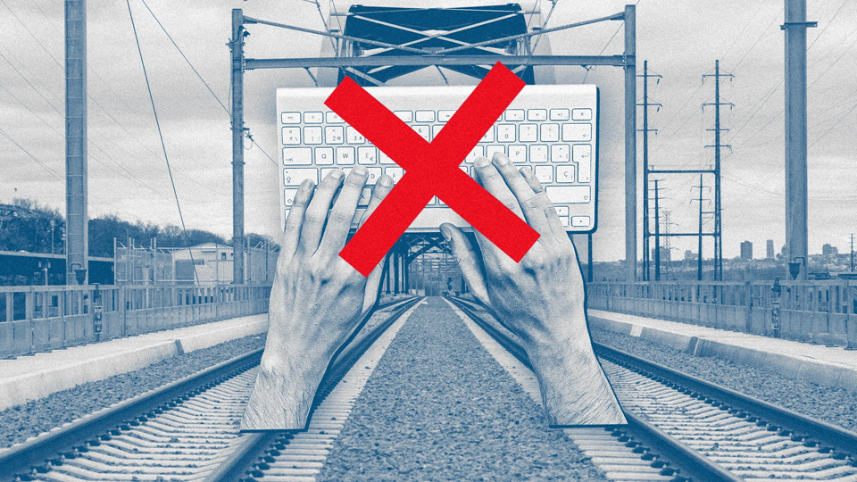Amtrak wants people to work from trains. There’s just one problem | DeviceDaily.com Amtrak wants people to work from trains. There’s just one problem | DeviceDaily.com