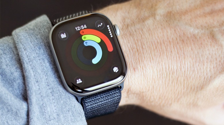 Why people might ditch their smartwatches for something simpler | DeviceDaily.com Why people might ditch their smartwatches for something simpler | DeviceDaily.com