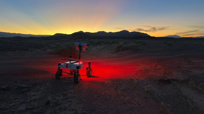 NASA is testing a rover that can drive faster and lift its wheels to climb obstacles | DeviceDaily.com NASA is testing a rover that can drive faster and lift its wheels to climb obstacles | DeviceDaily.com