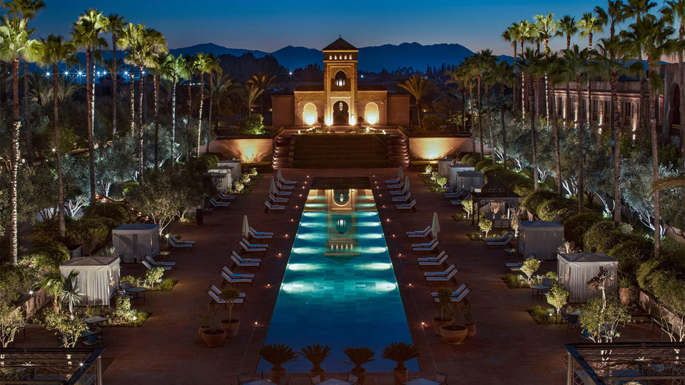 American Express adds 350 luxury hotels to Platinum Card travel program as it doubles down on premium travel | DeviceDaily.com American Express adds 350 luxury hotels to Platinum Card travel program as it doubles down on premium travel | DeviceDaily.com