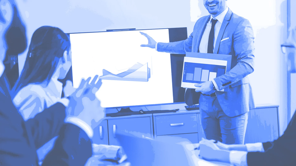 Why founders should never use AI-generated pitch decks | DeviceDaily.com Why founders should never use AI-generated pitch decks | DeviceDaily.com